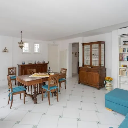 Lelle * אמאלפי